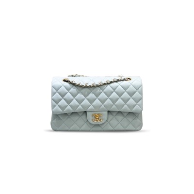 CHANEL LIGHT BLUE LAMBSKIN QUILTED CLASSIC FLAP MEDIUM GOLD HARDWARE (25.5*15*7cm)